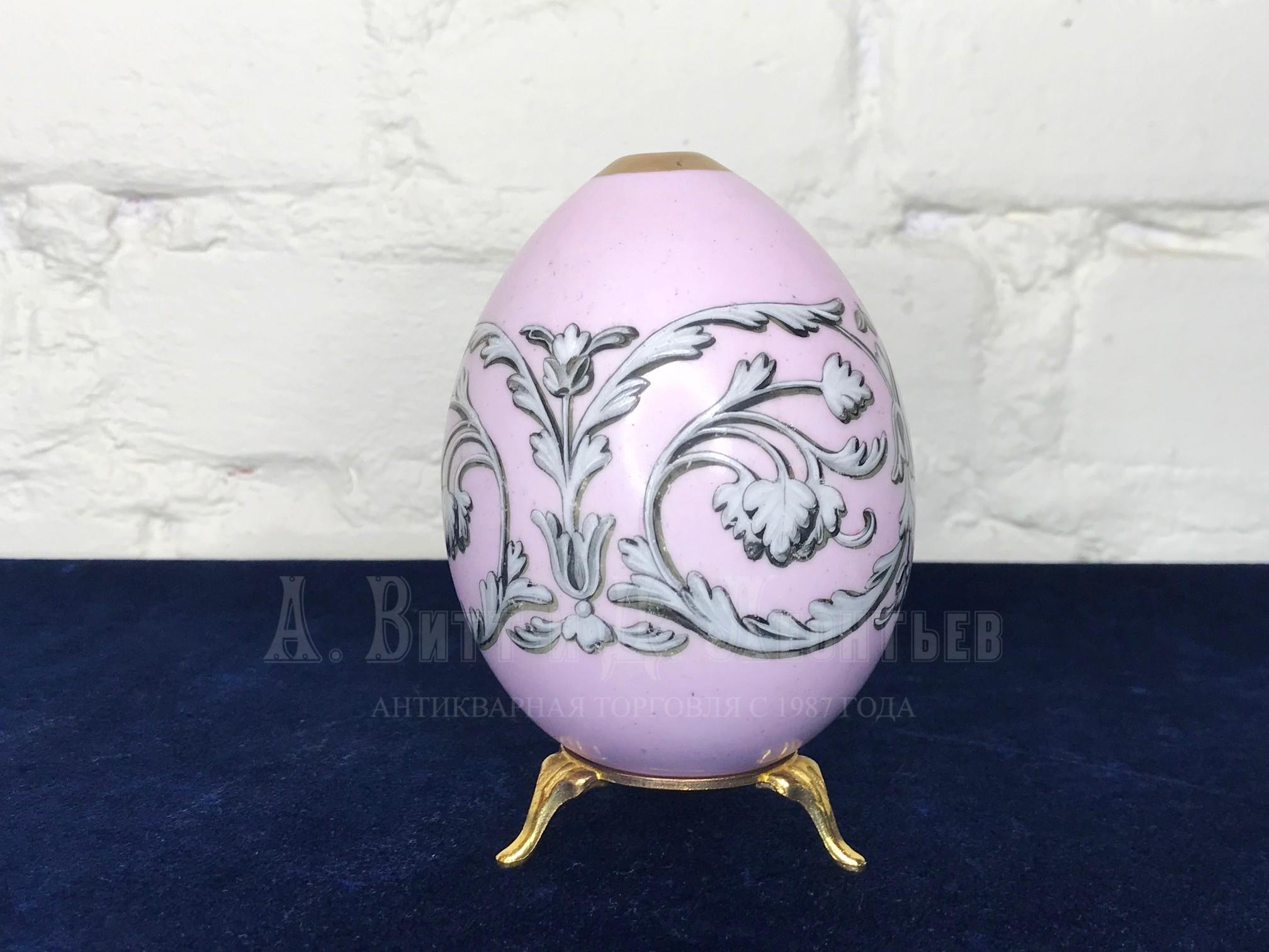 Фарфоровое антикварное пасхальное яйцо розовое с черным